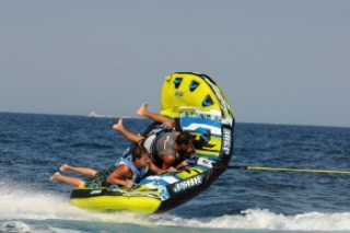 拉马蒂埃勒的牵引式浮标 